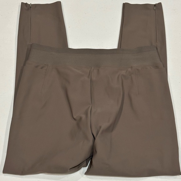 Athleta Steller Tight Trouser Inspired Leggings, Zipper Pockets, 12 Petite - Picture 5 of 6